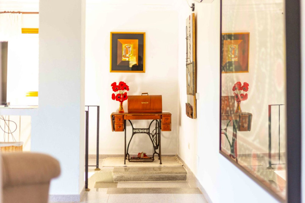 Beautiful Spacious Coliving House with Terrace and Workspace near Groceries Store
