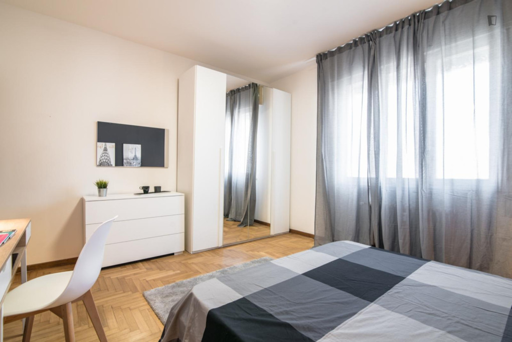 Amazing double bedroom in Sacra Famiglia