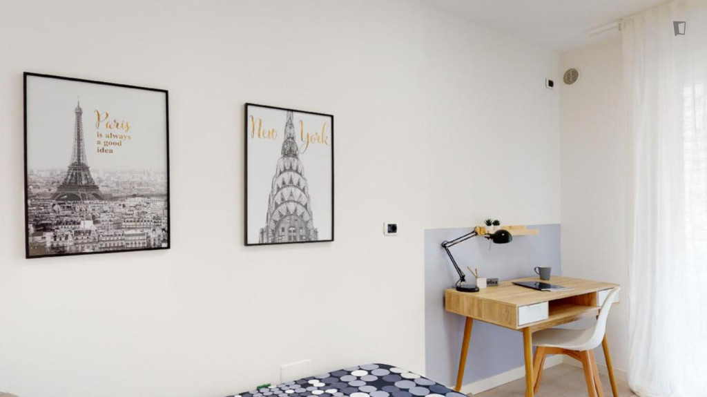 Pleasant single bedroom near Parco Fornace Morandi