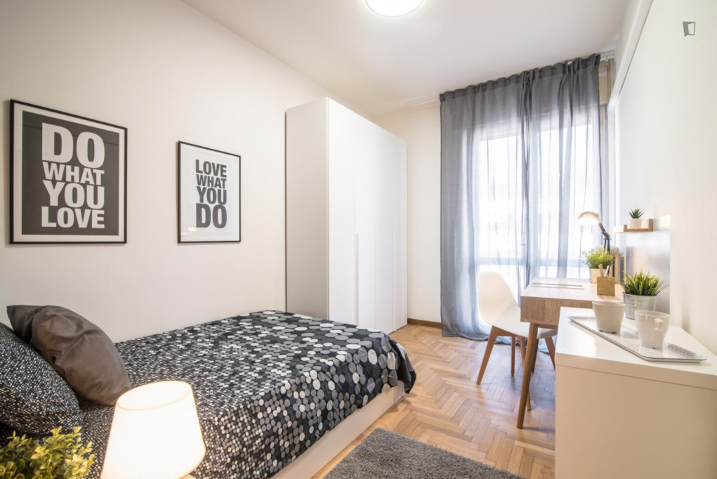 Lovely single bedroom in Sacra Famiglia