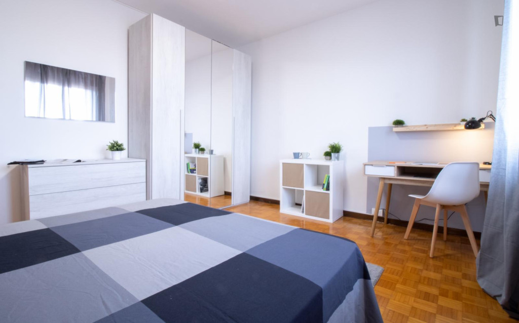 Inviting double bedroom in Quartiere 2 Nord