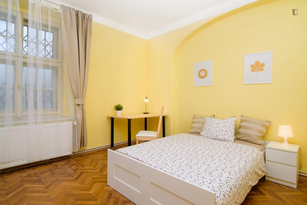 Elegant double bedroom in Holešovice - Prague - chambre - ImmoJeune