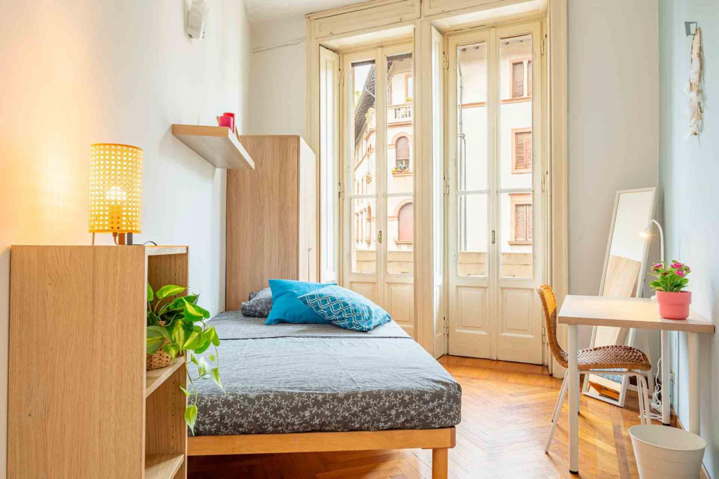 Enchanting single bedroom close to Susa metro station - Milan - chambre - ImmoJeune