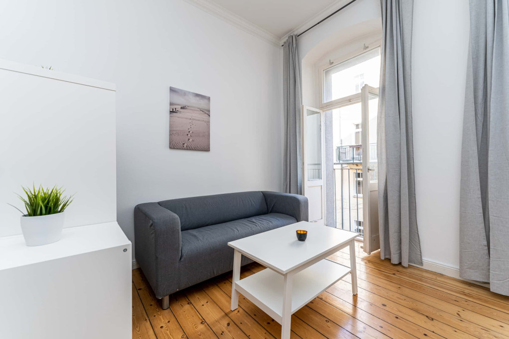 Wisbyer Straße - Studio Apartment