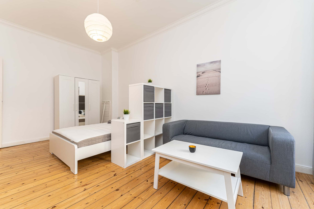 Wisbyer Straße - Studio Apartment
