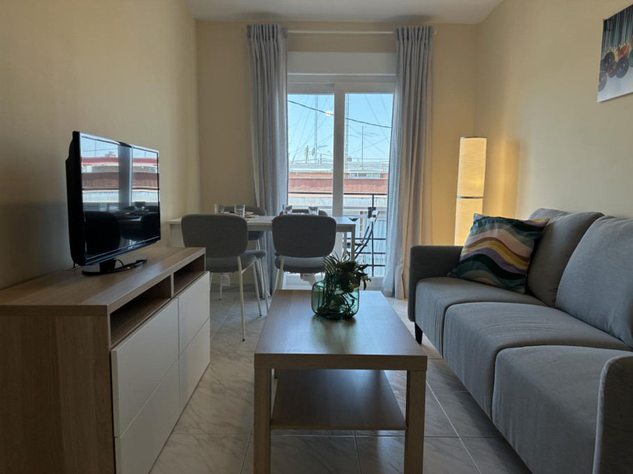 Bright 3 bedroom apartment near Alto del Arenal metro station - Madrid - chambre - ImmoJeune
