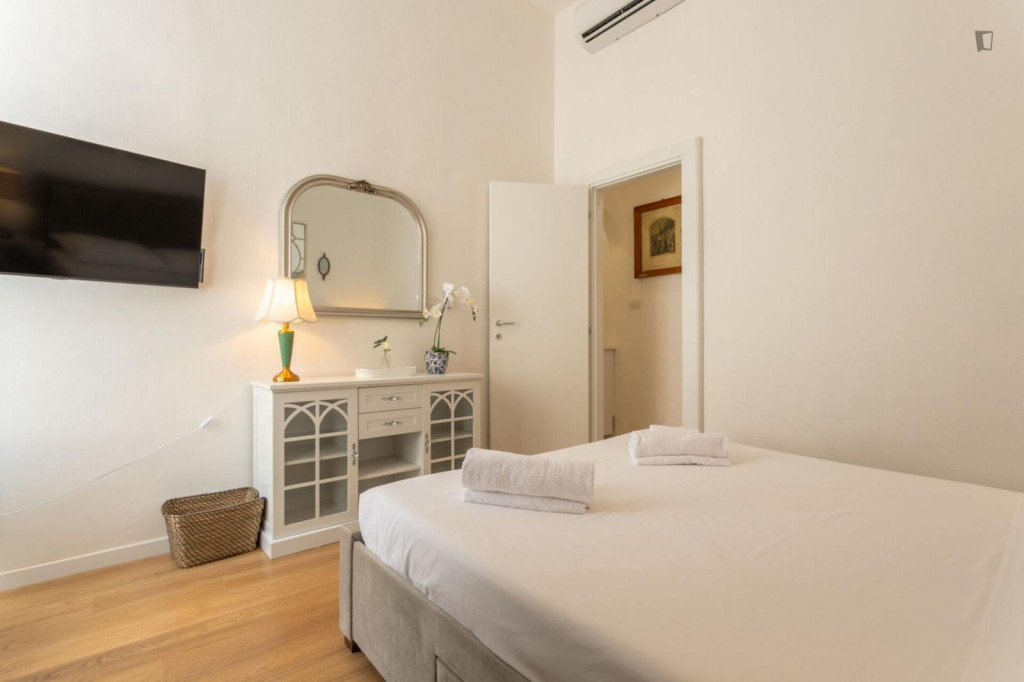 Lovely 2-bedroom apartment near Università degli Studi di Firenze - Florence - chambre - ImmoJeune