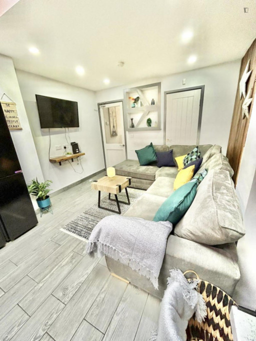 Homely double bedroom in Hillfields