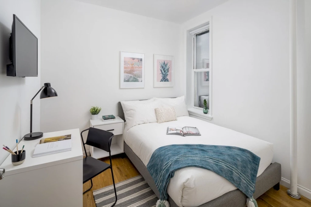 Sutton Place - E 59th St #488