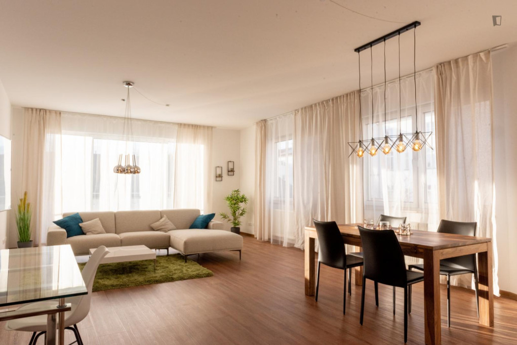 Stylische Oase mit Balkon in Citylage