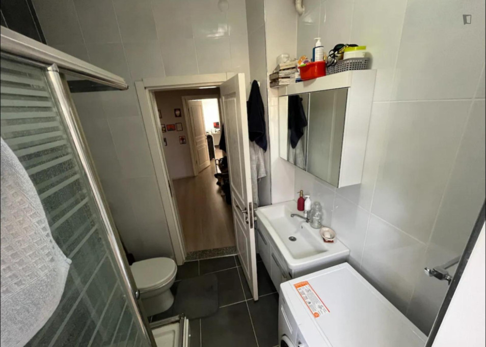 Welcoming Single Bedroom close to Harem Ferry