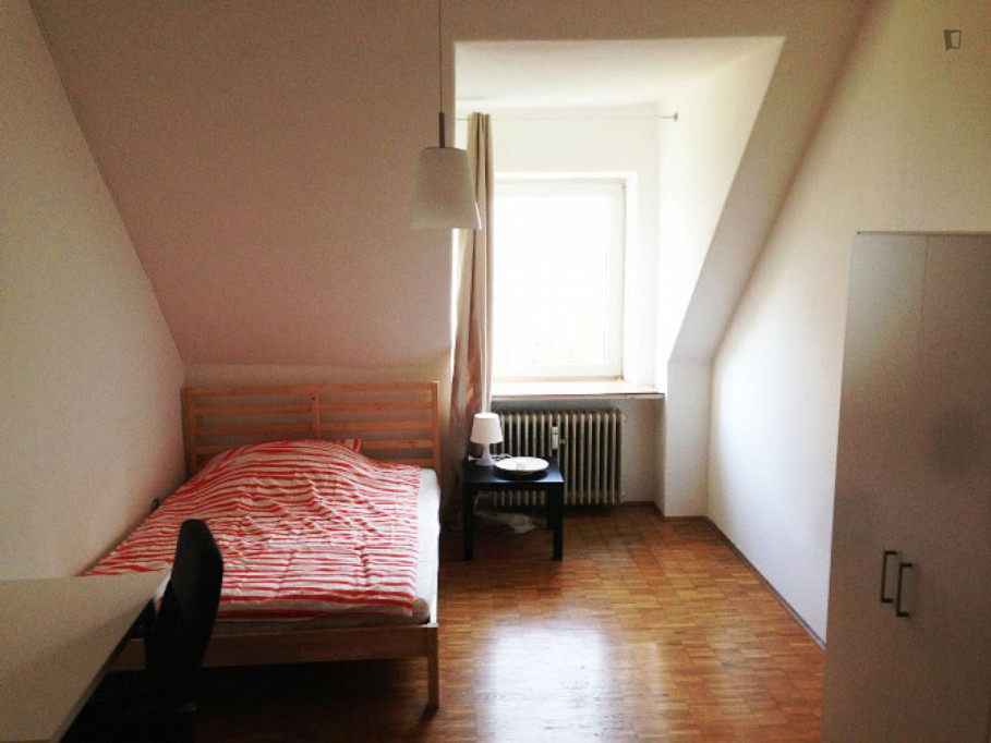 Snug single bedroom in Schwabing-West - Munich - chambre - ImmoJeune