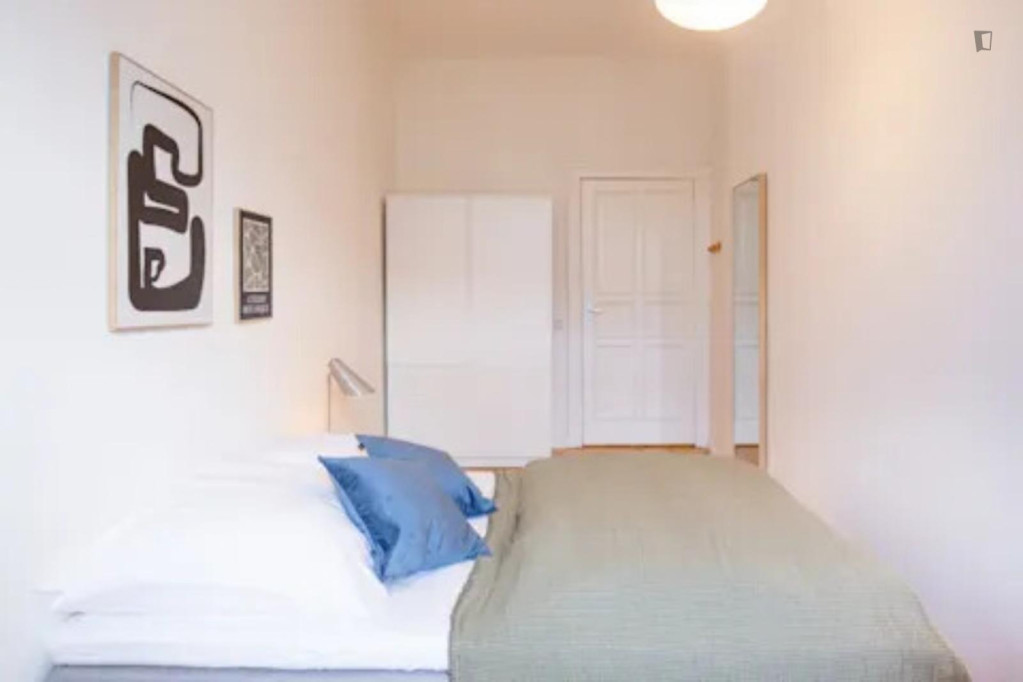 Neat double bedroom in well-linked Moabit - Berlin - chambre - ImmoJeune