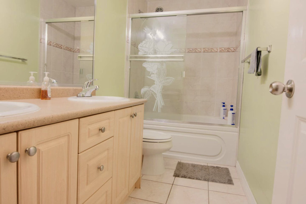 Spacious and Social Coliving in Vibrant Metrotown, Burnaby