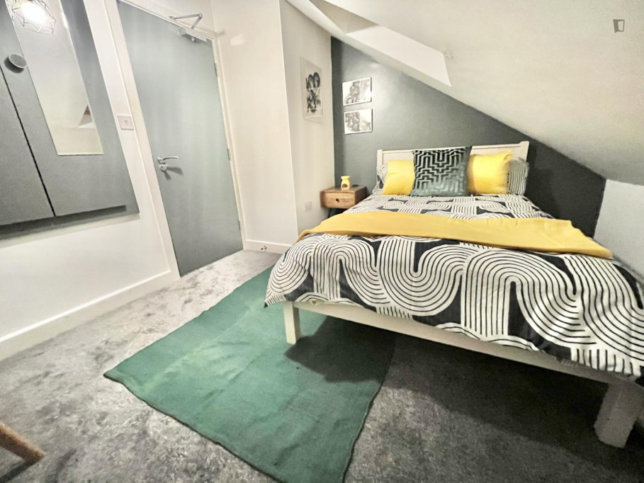 Double bedroom near the University of Coventry - Coventry - chambre - ImmoJeune
