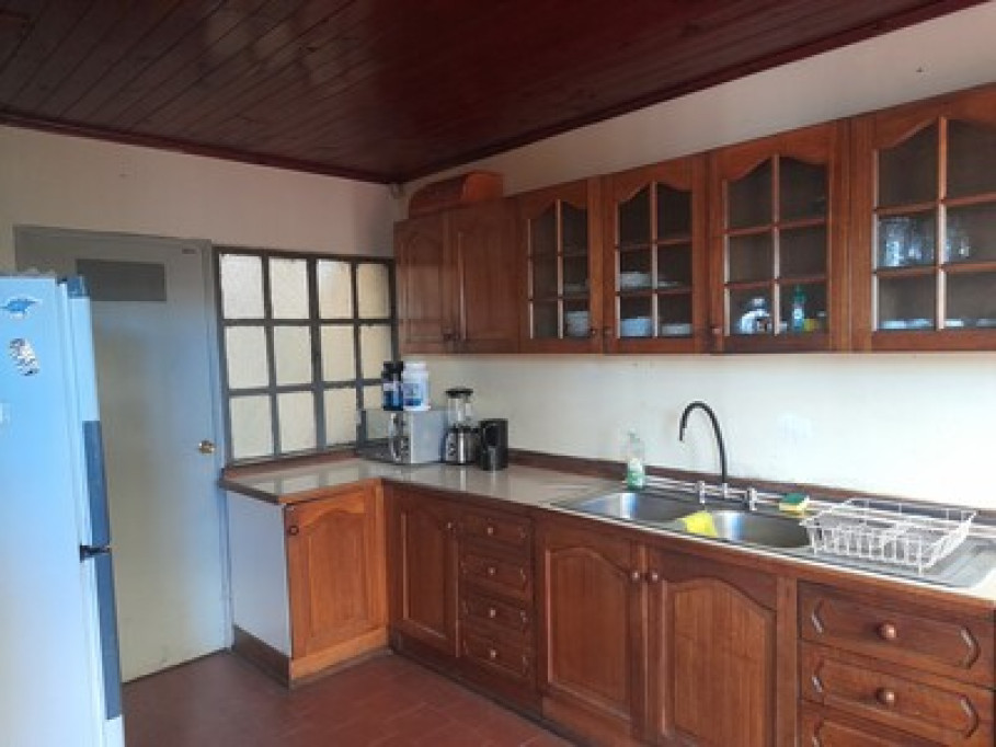 Nice room near the highway
