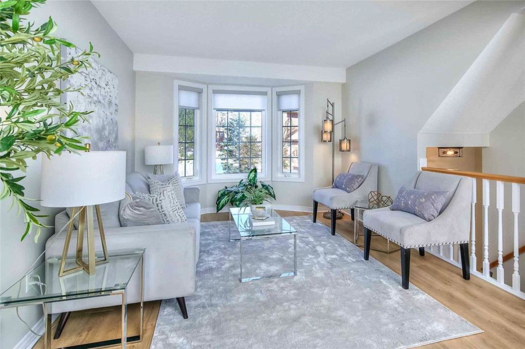 Modern 6-Bedroom Coliving Haven in Peaceful Westvale, Waterloo