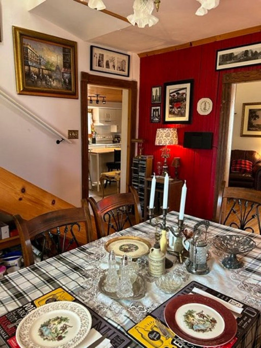 Stylish Classic House w/ Backyard close to Lac-à-la-Tortue