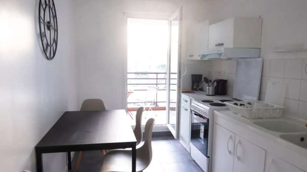 Warm and comfortable room – 12m² - LY010