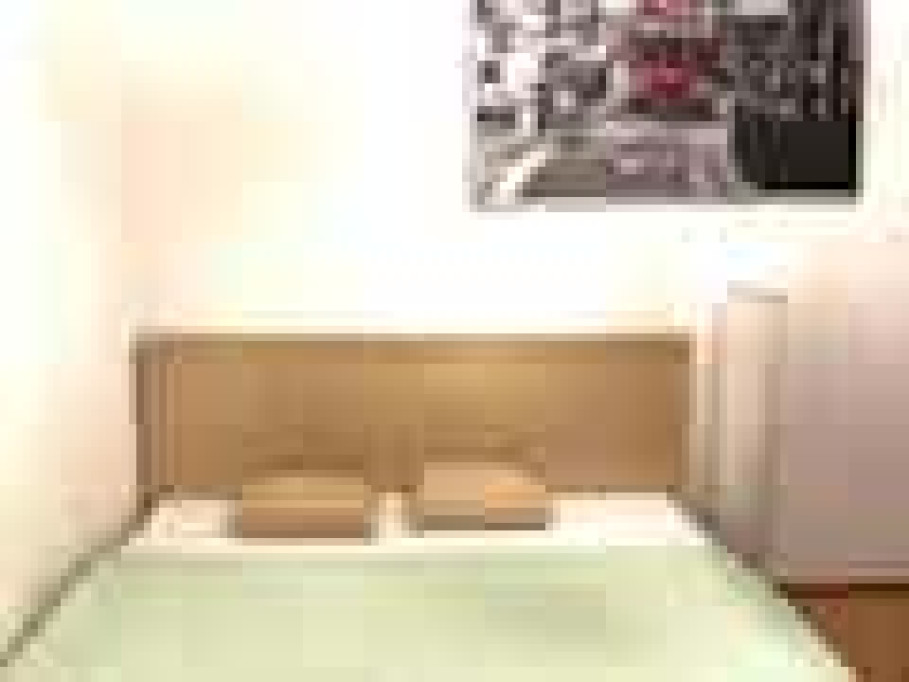 Furnished Private Room in Central Budapest – Perfect for Students!
