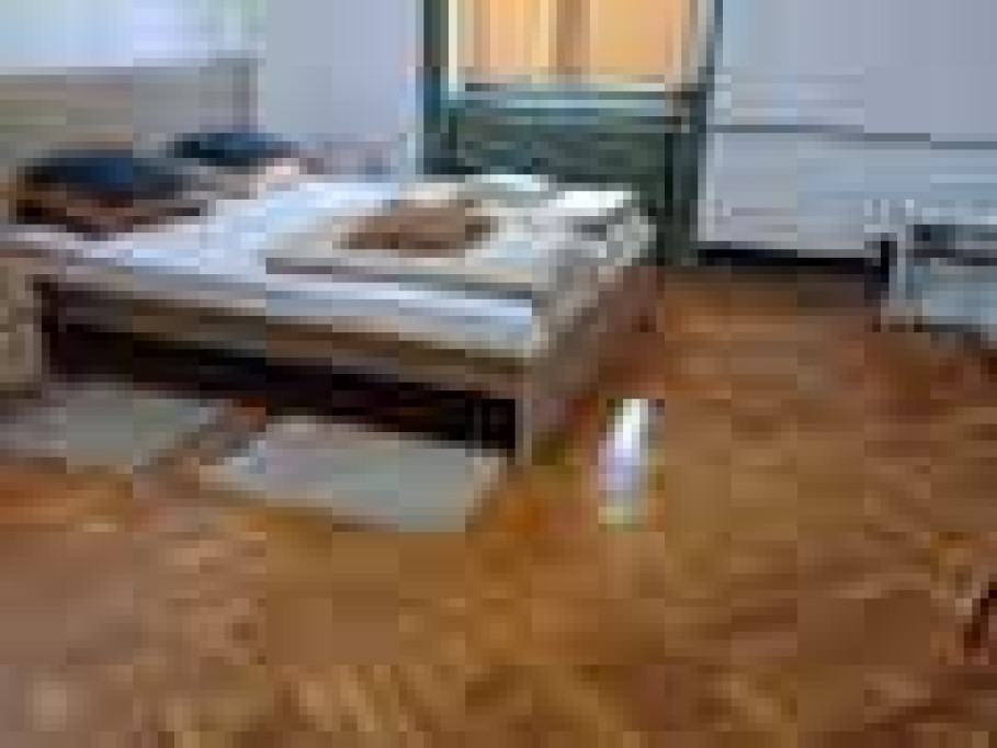 Furnished Private Room in Central Budapest – Perfect for Students!