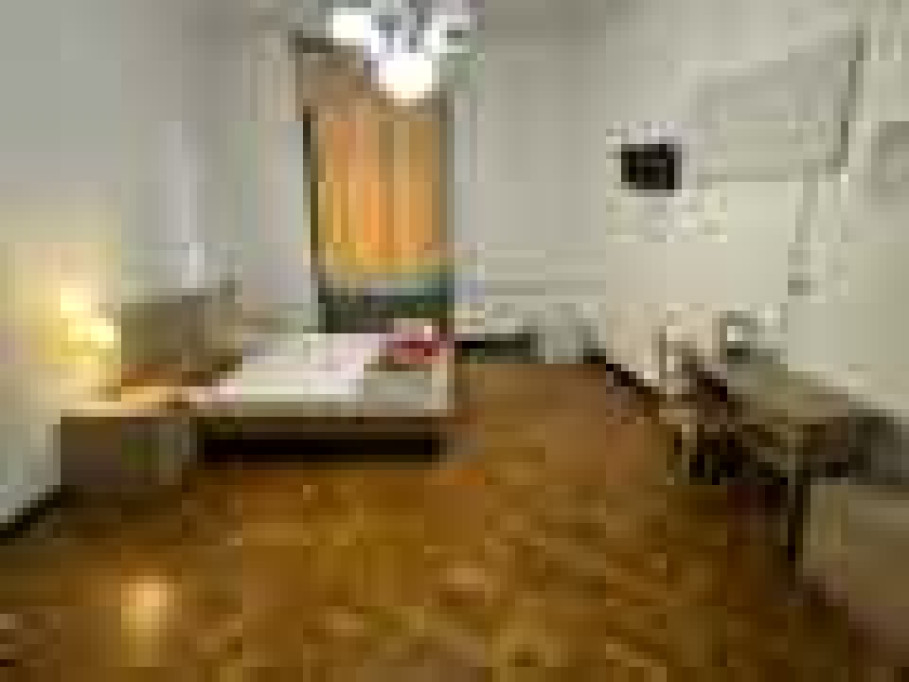 Furnished Private Room in Central Budapest – Perfect for Students!