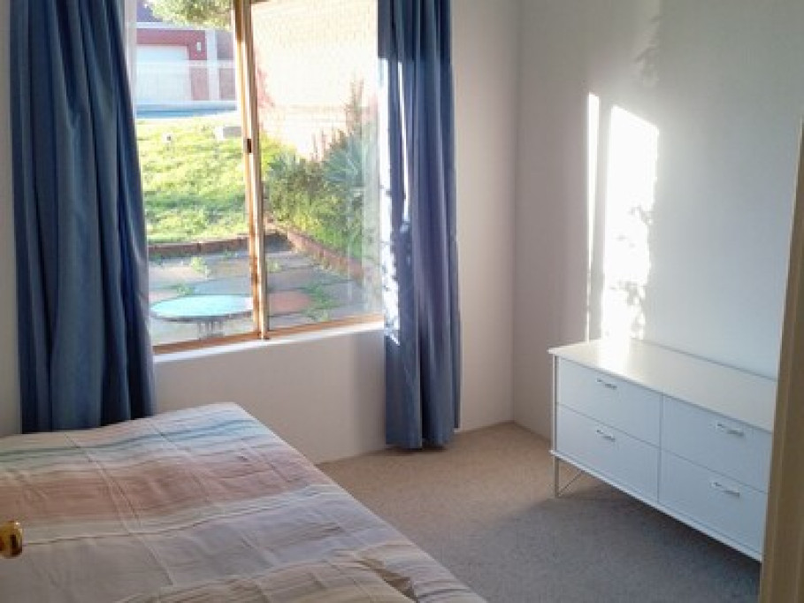 550m to Curtin Uni, 1.8km to TAFE