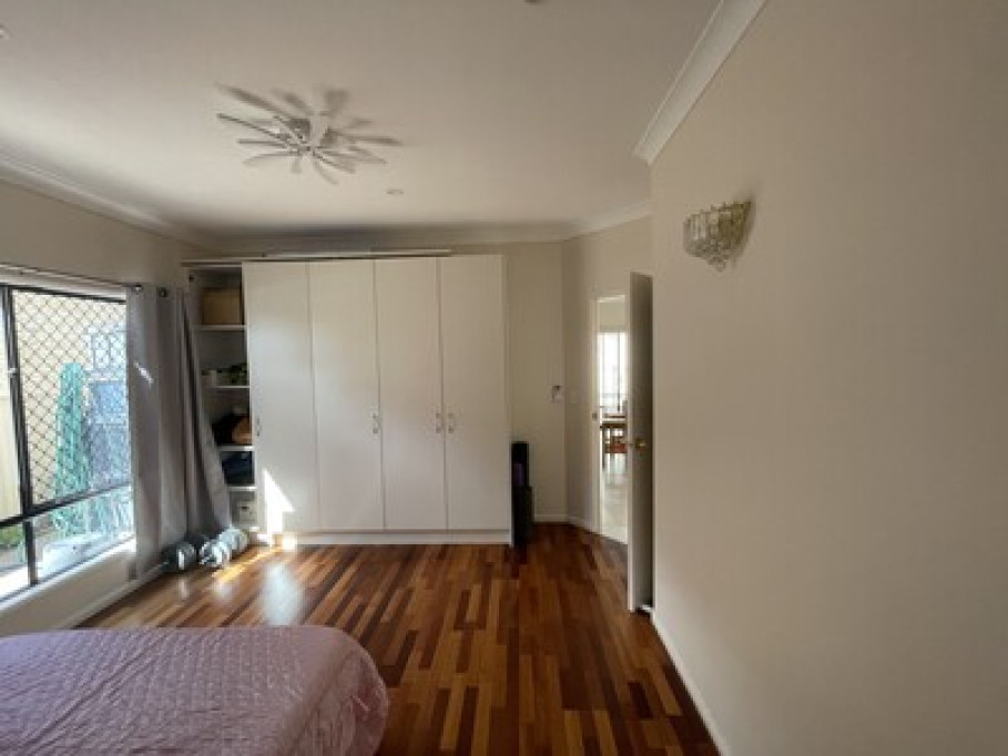 PRIVATE STUDENT ROOM