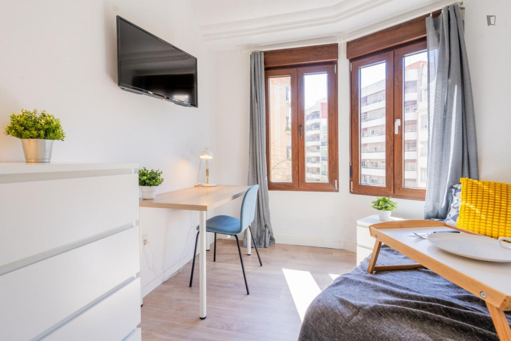 Attractive double bedroom - Valence - chambre - ImmoJeune