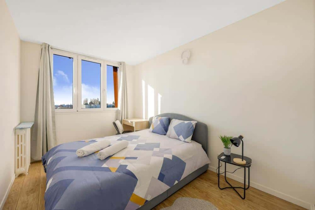 AV MAURICE THOREZ BATIMENT 7 4IEME ETAGE