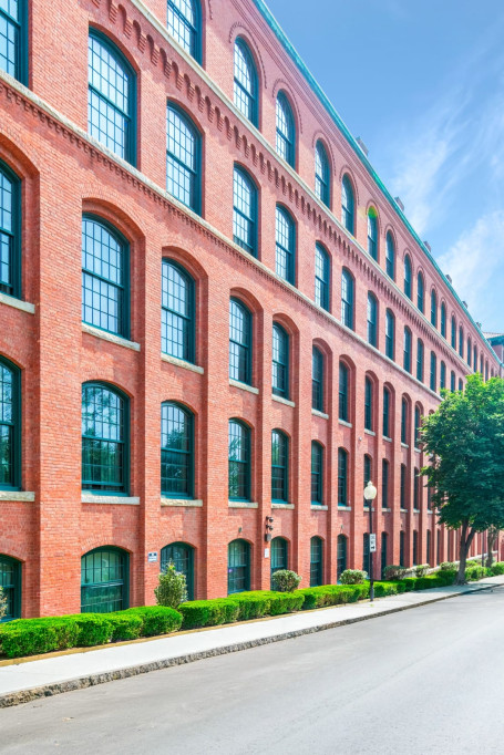 Royal Worcester Apartments