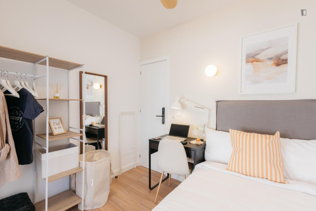 Bedroom for rent in Totana 14, Valencia - Valence - chambre - ImmoJeune