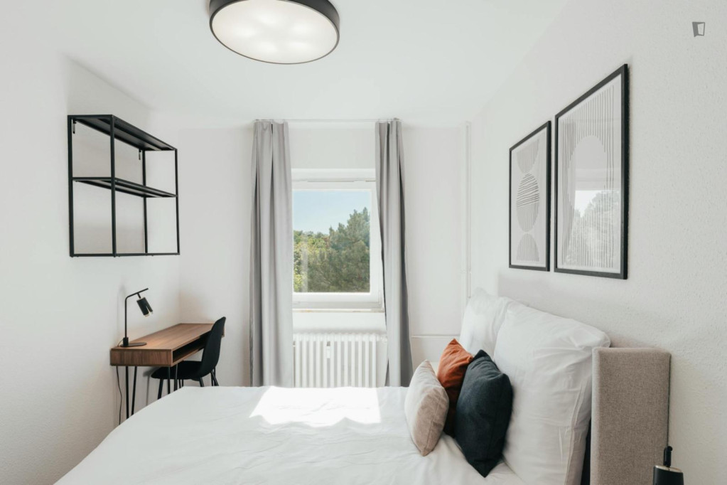 Very pleasant 3-bedroom apartment in Westend
