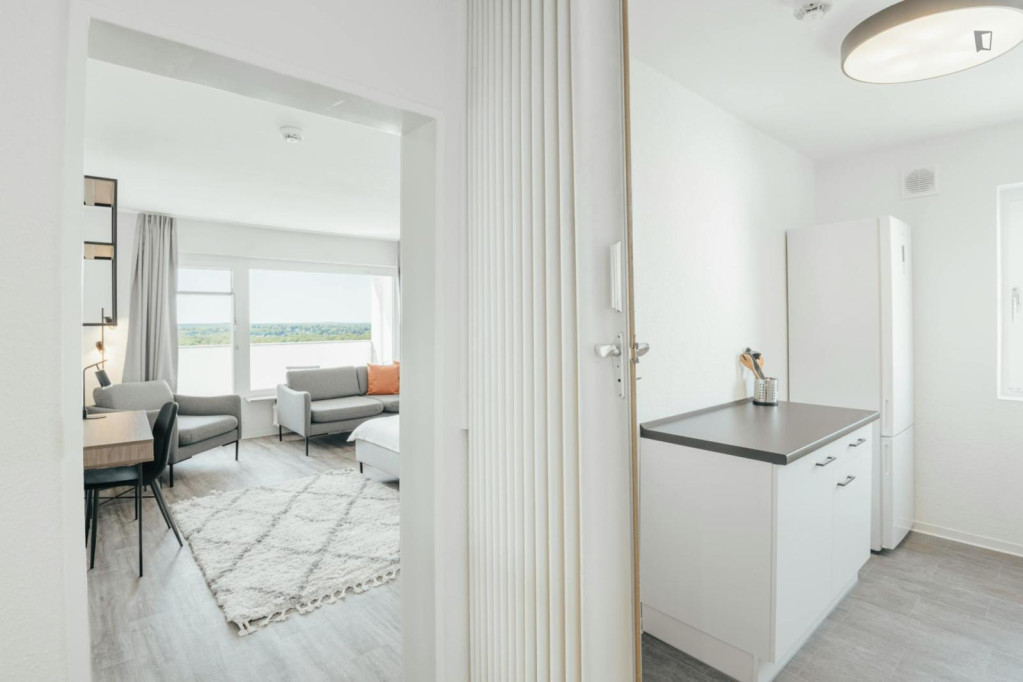 Charming 3-bedroom apartment near the Pichelsberg train station