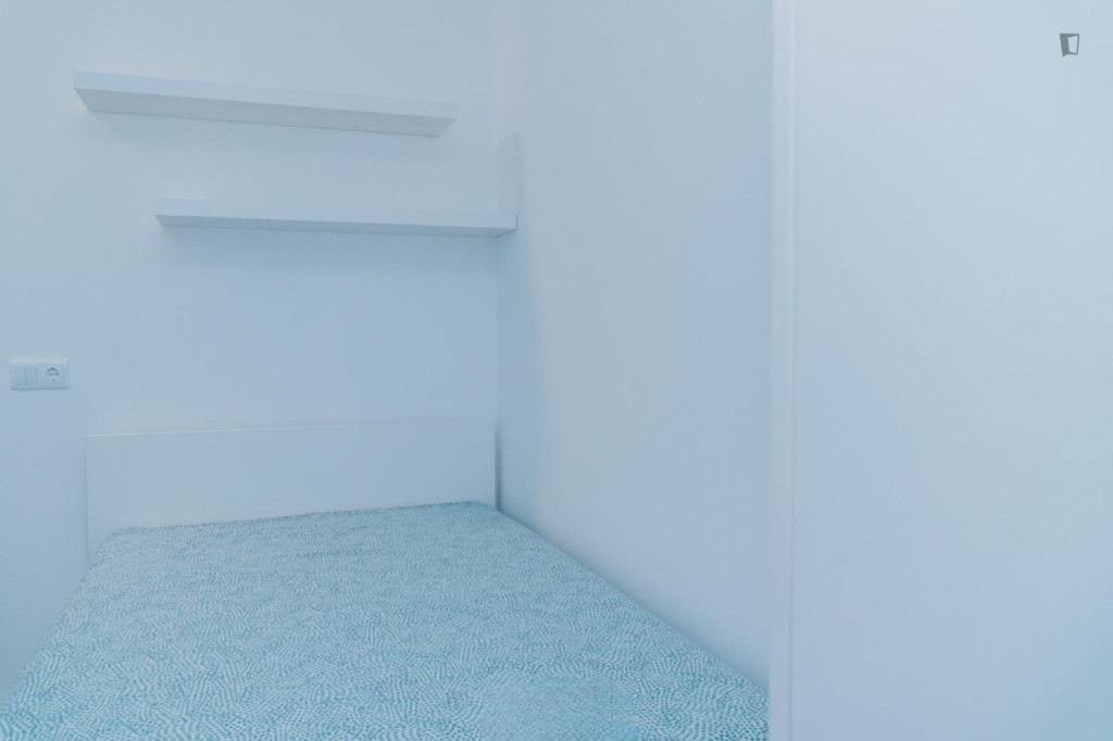 Bright studio near Coimbra's University
