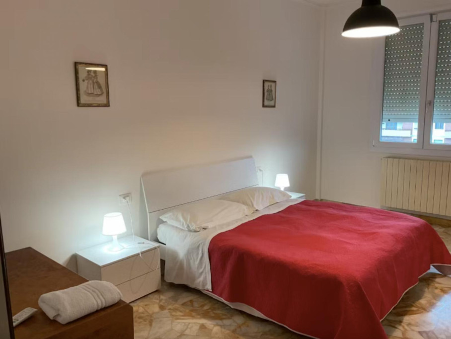 3-Bedroom Apartment in Florence - Florence - chambre - ImmoJeune