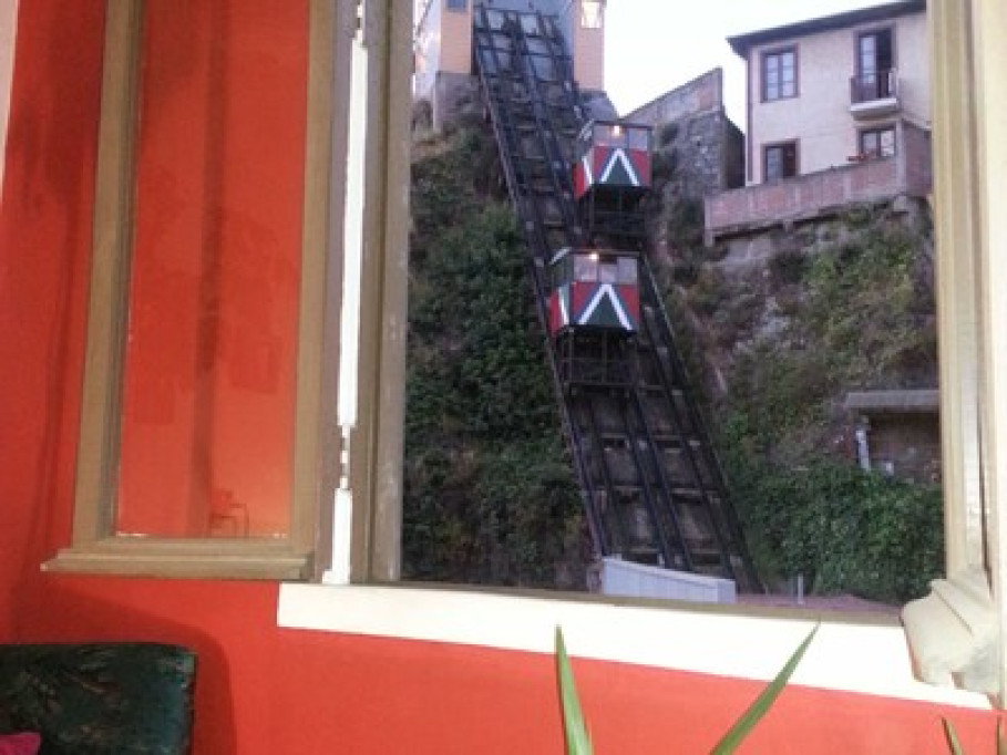 Tipico Valparaiso apartment