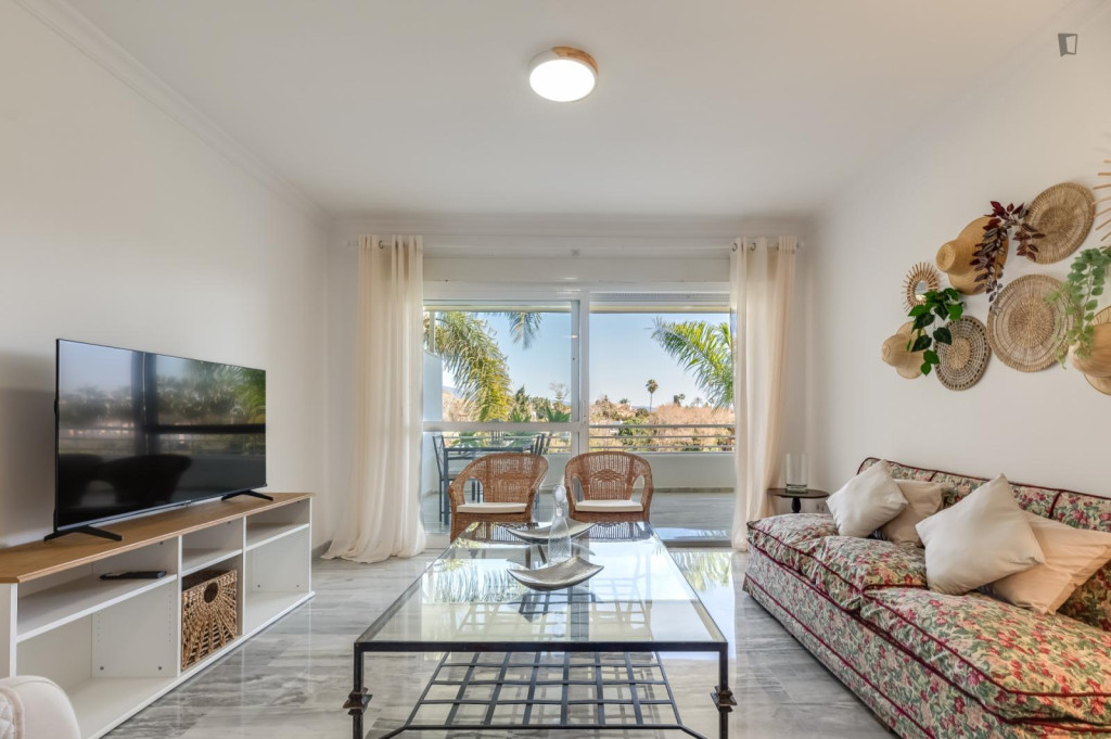 3-bedroom apartment, with outdoor area - Marbella - chambre - ImmoJeune