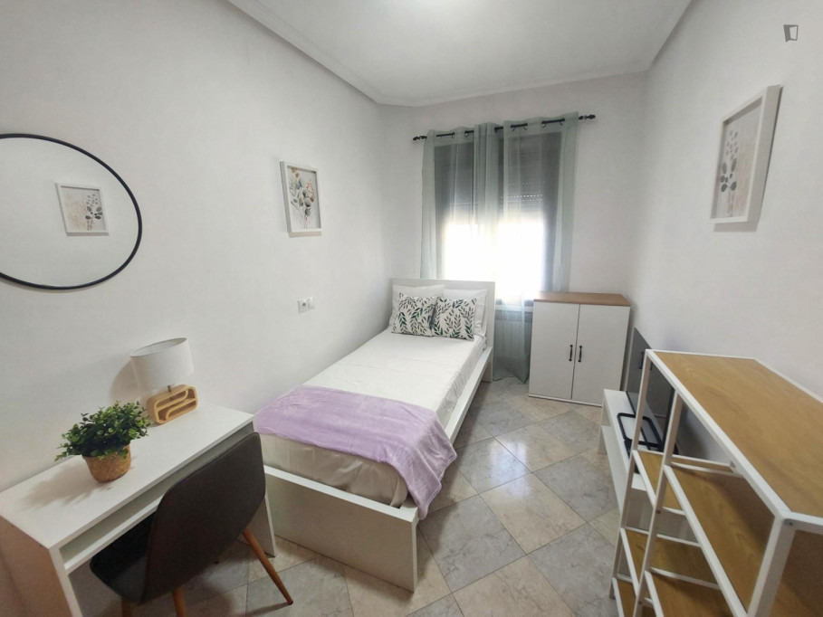Single bedroom in 4-bedroom apartment - Madrid - chambre - ImmoJeune