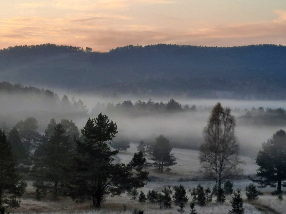 Stylish Mountain Coliving & Co-working + Outdoor Chill Zones + Social Lounge + Nature Wellness