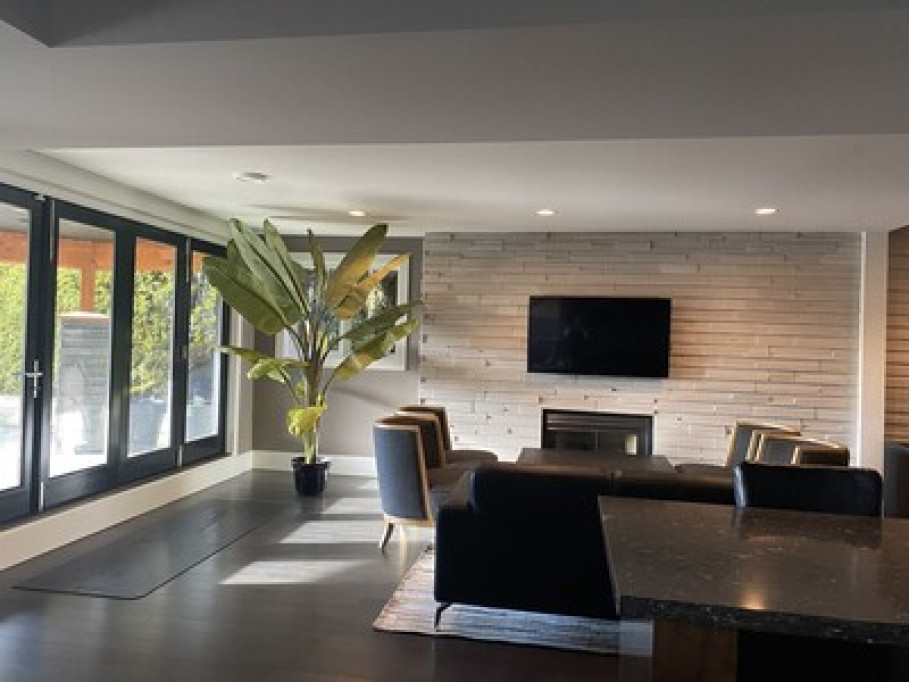 Nice Room in White Rock