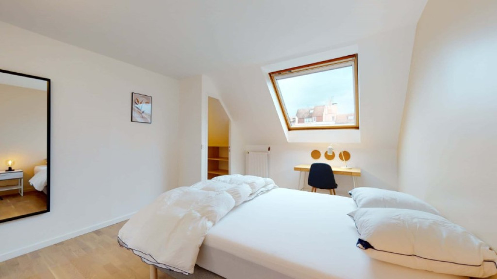 Champs Charmilles - Private Room (3)