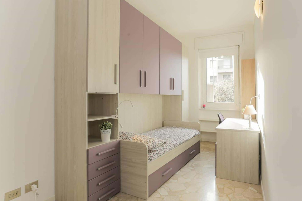 viale lombardia 28  private room s3