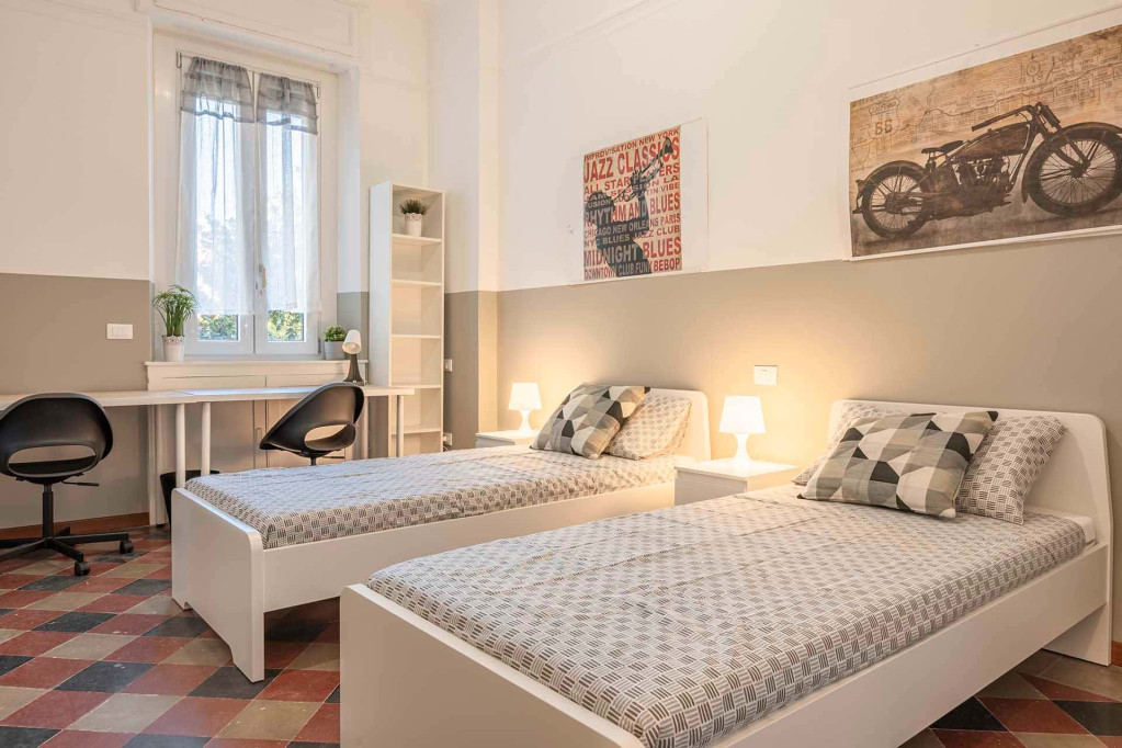 viale zara 145  shared room d1 - bed a