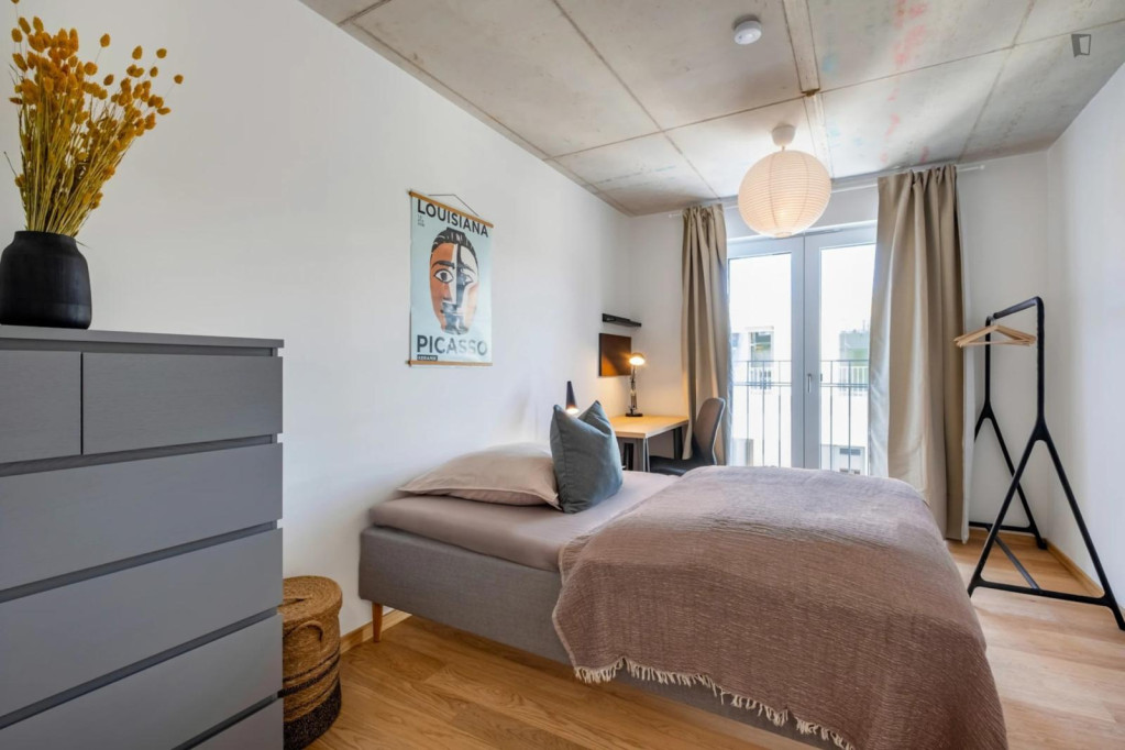 Bright single bedroom in well-connected Maxvorstadt