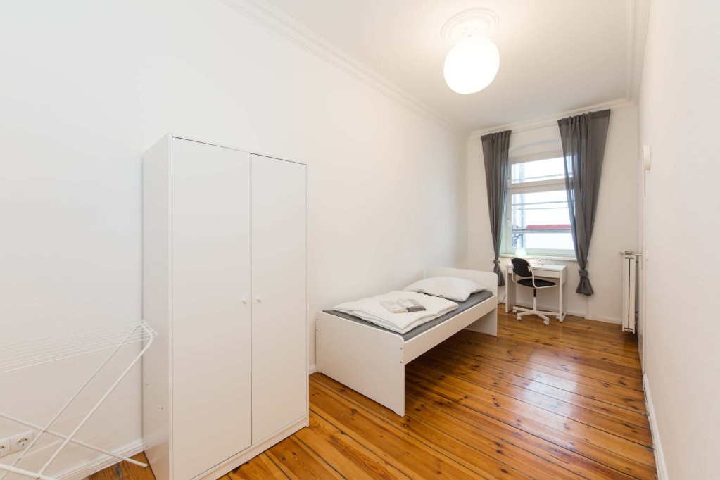 Kantstraße - Room 1