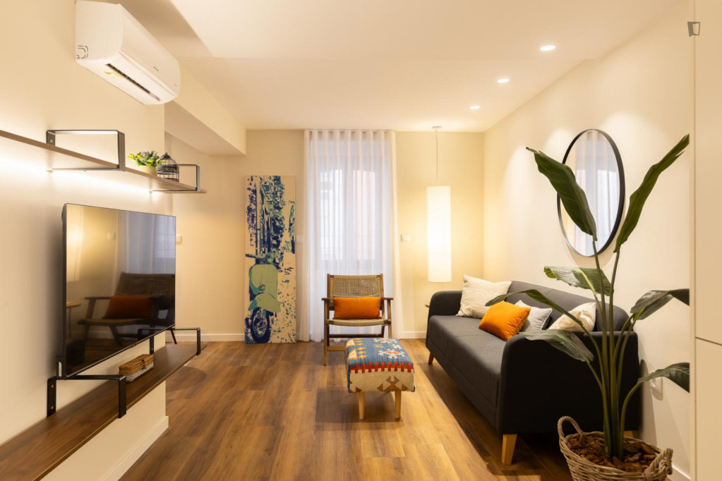 Appealing 3-bedroom flat in vibrant La Xerea - Valence - chambre - ImmoJeune