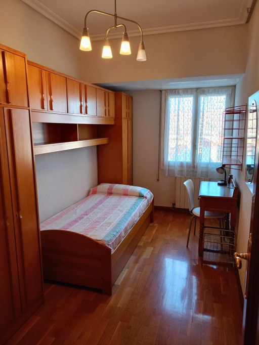 Homely single bedroom close to Universidad de La Rioja