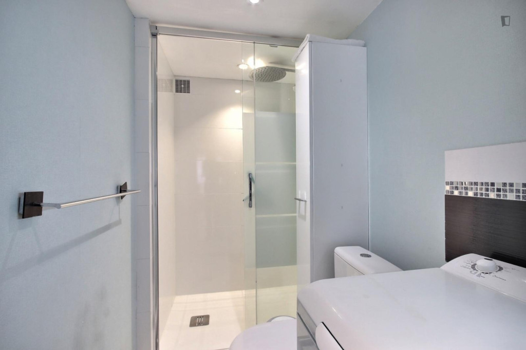 Tasteful 1-bedroom apartment in Sentier