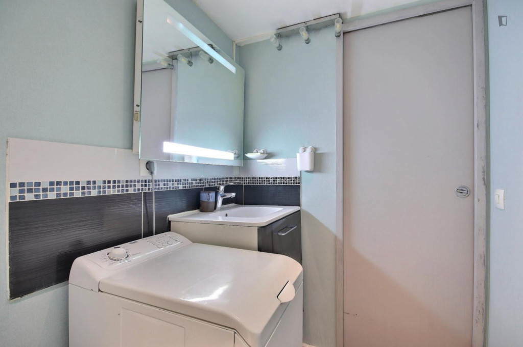 Tasteful 1-bedroom apartment in Sentier